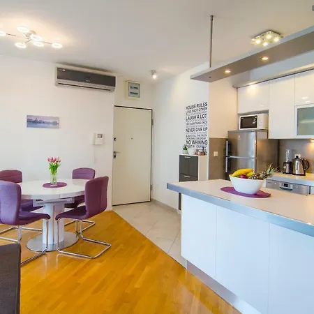 Sinisa Apartamento Split