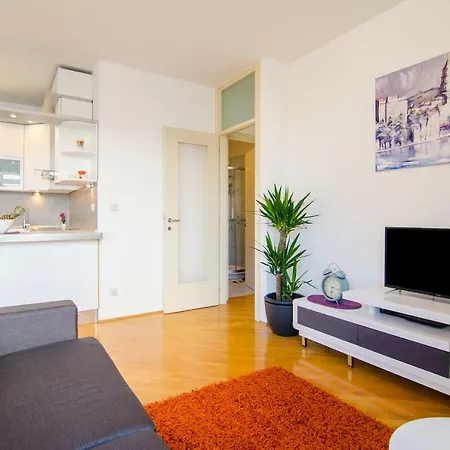 Sinisa Apartamento Split