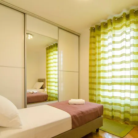 Sinisa Apartamento Split